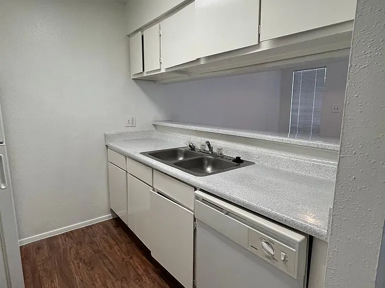Cypresswood Crossing Apartments — Photo 45