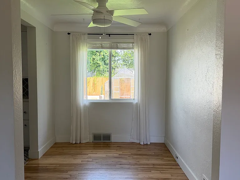 614 N Archer St — Photo 4