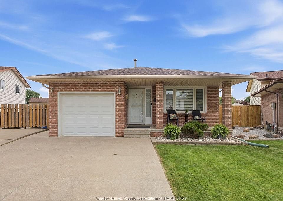 1st image of 3375 Dolphin Ct