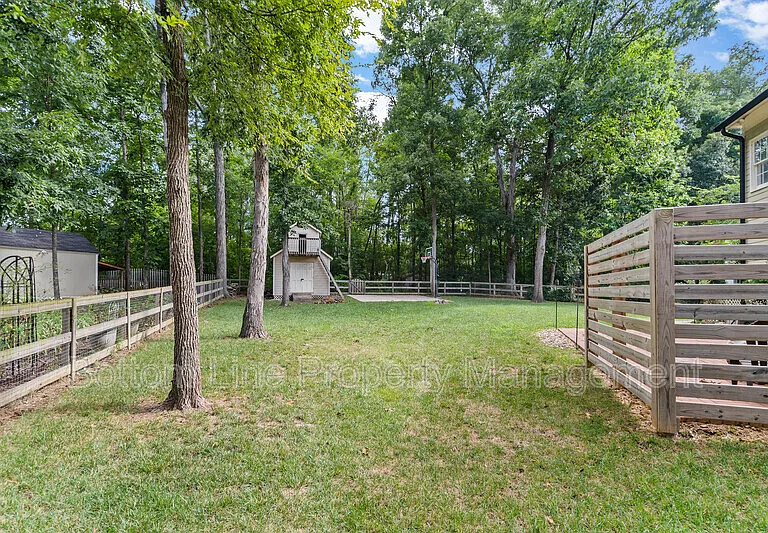 1500 Candlewyck Ct — Photo 32