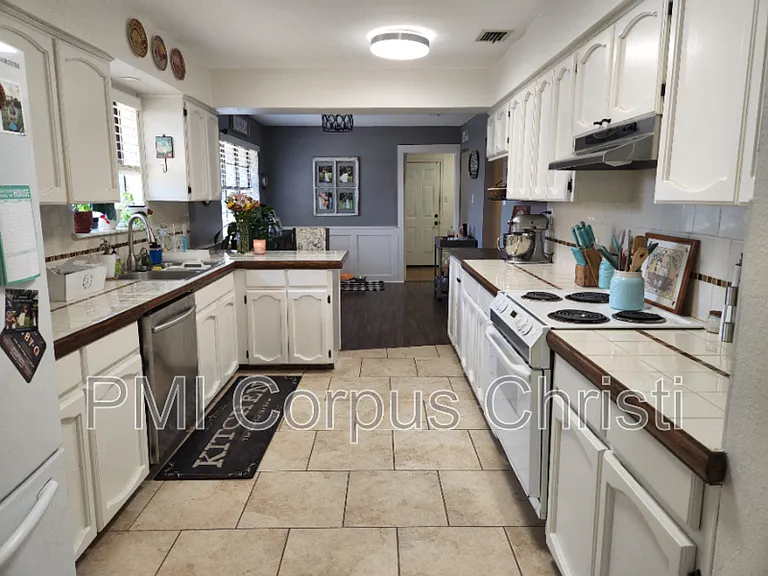4133 River Hill Dr — Photo 11