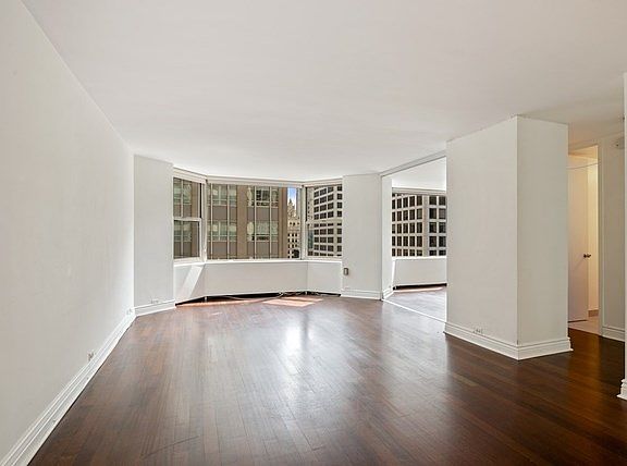 2nd image of 535 N Michigan Ave APT 2201