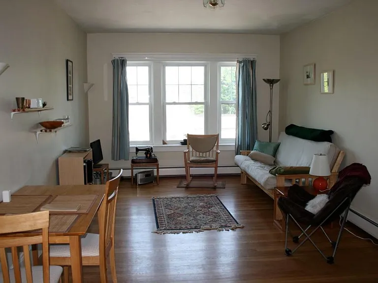 353 Angell St — Photo 2