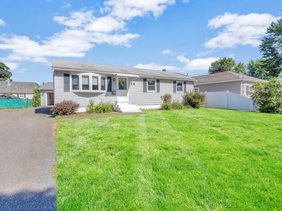 14 Perry St, Chicopee, MA, 01013