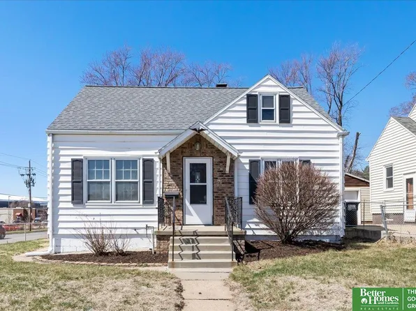 2152 S 62nd St, Omaha, NE 68106
