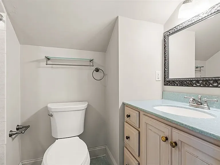 334 Mystic St — Photo 30