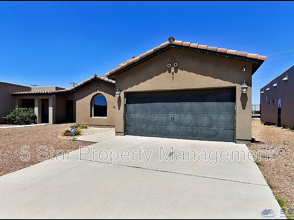 3rd image of 3741 Loma Adriana Dr