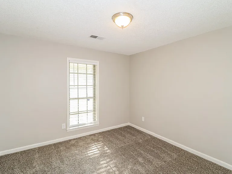 6708 Henredon Dr — Photo 12