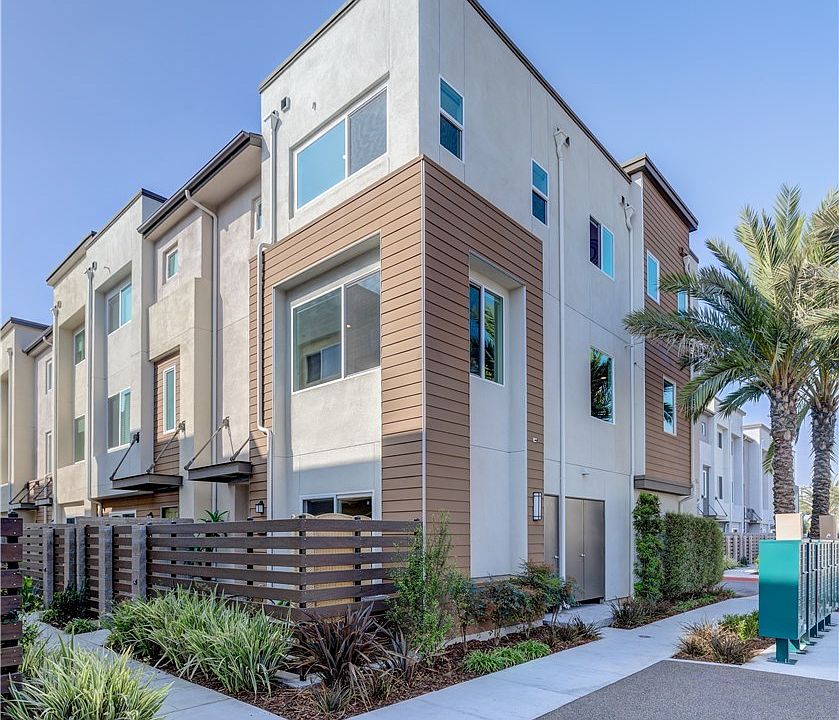 1st image of 14426 Pomelo Ln APT 6