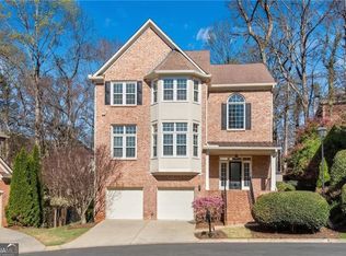 992 Wescott Ln, Sandy Springs, GA 30319