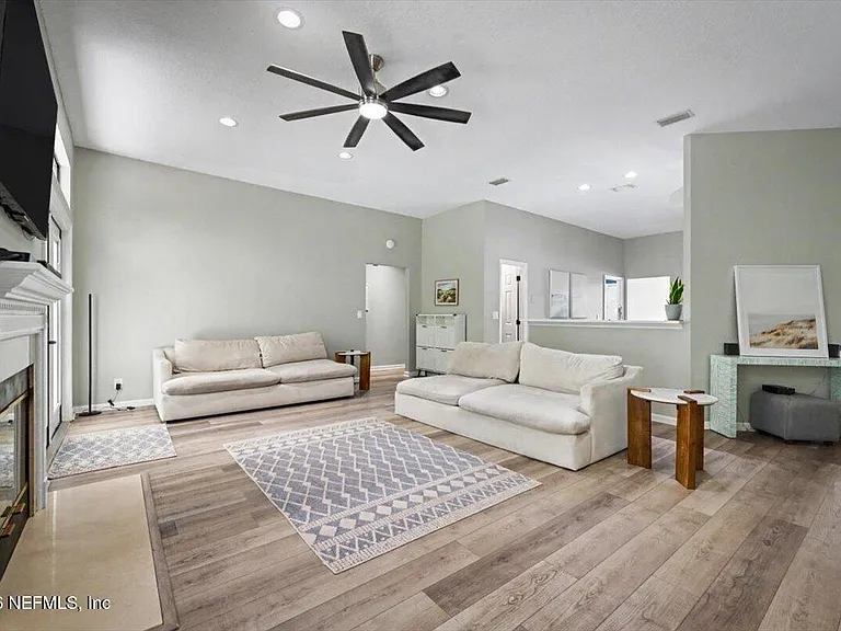 101 Bartram Parke Dr — Photo 12