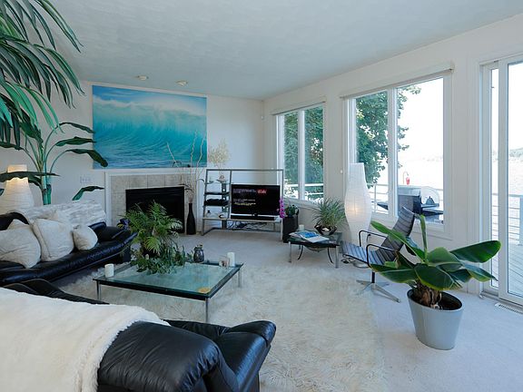 10912 Portage Rd-105