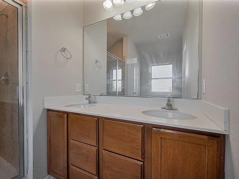24114 Morrison Ln — Photo 24