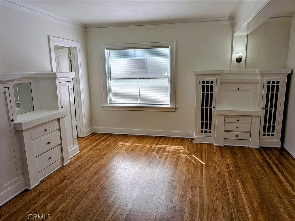 2 bed, 832 sqft, $2,000 — Photo 3