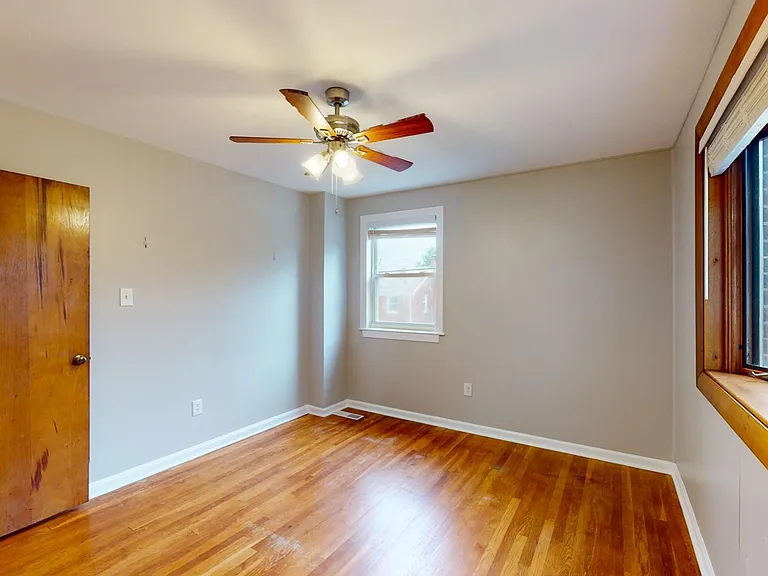 813 Hilltop Ter SE — Photo 11