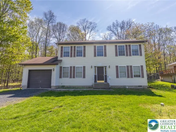 272 Schoolhouse Rd, East Stroudsburg, PA 18302