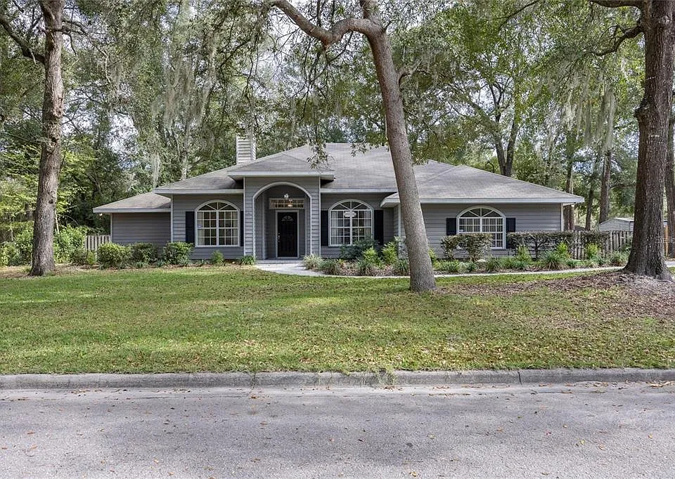2103 SW 75th Ter