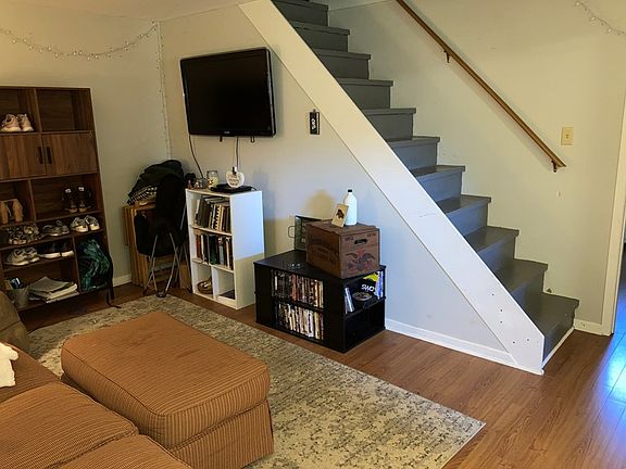 3rd image of 24 Henry Moss Ln