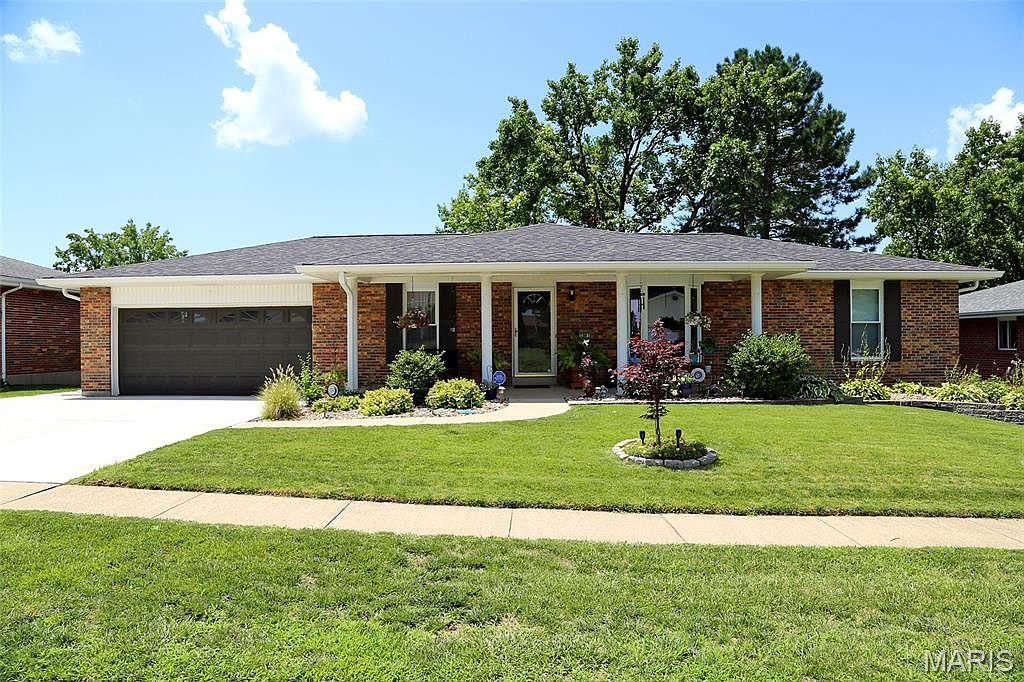 3201 Fox Hill Rd, Saint Charles, MO 63301 | Zillow
