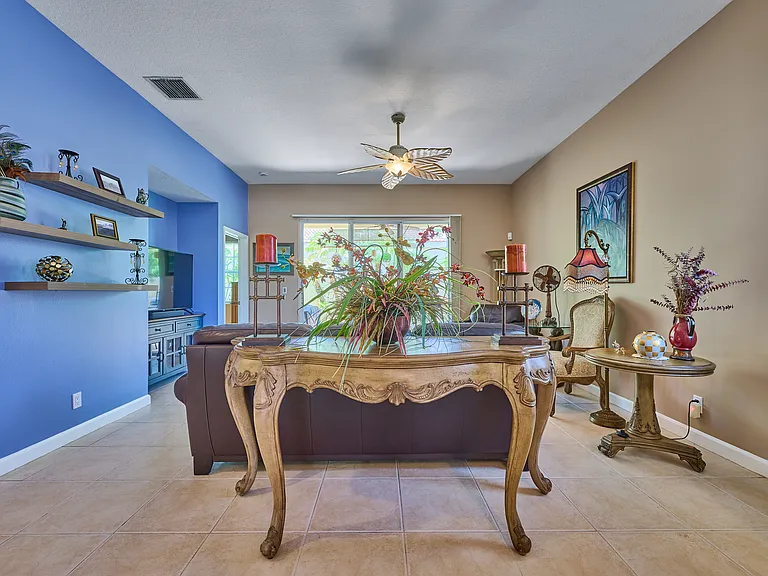 530 Commons Dr — Photo 24