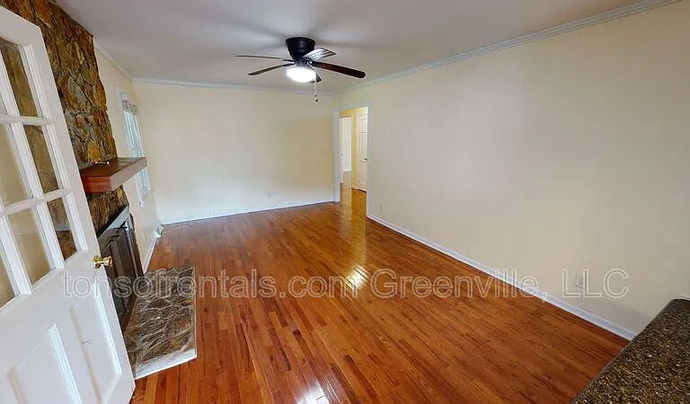4597 Coach Hill Dr — Photo 3