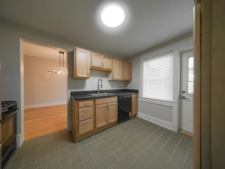 1324 Kenilworth Ave #1326 — Photo 11