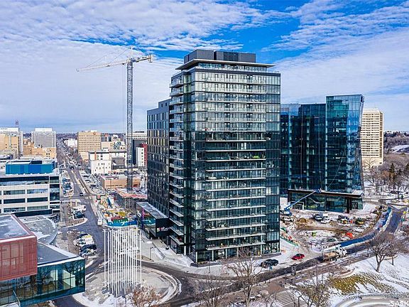 2nd image of 490 2nd Ave S #1606