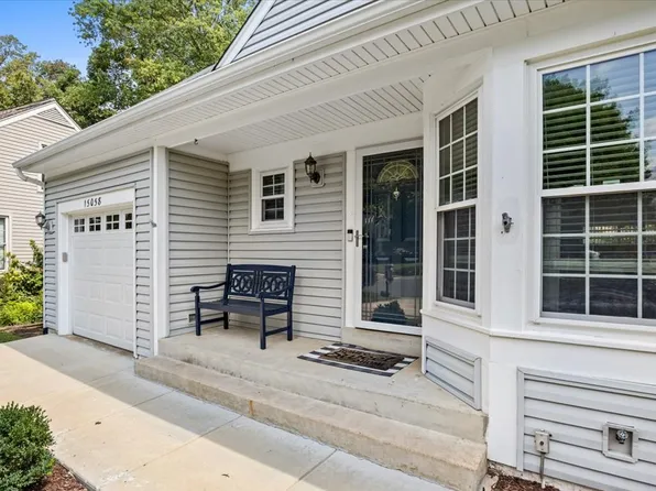 15058 Holleyside Dr, Dumfries, VA 22025