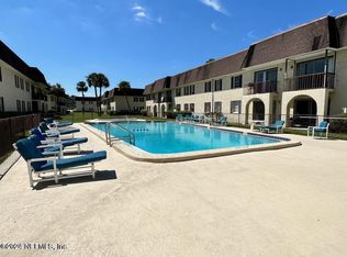 7341 El Ocho Rd APT 3, Jacksonville, FL 32216