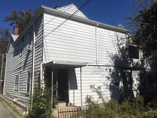 2nd image of 144 W Wayne St