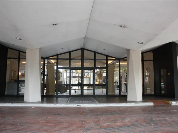 2100 Saint Charles Ave APT 6J, New Orleans, LA 70130