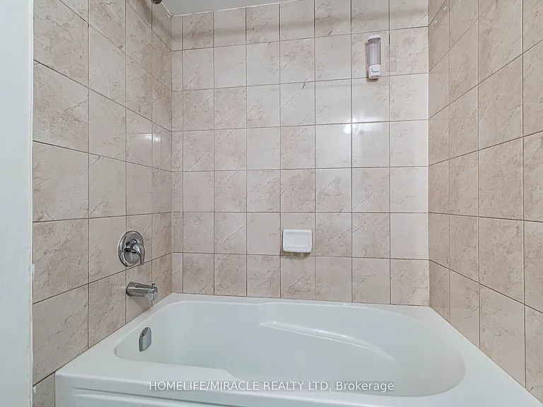 200 Veterans Dr #98 — Photo 25