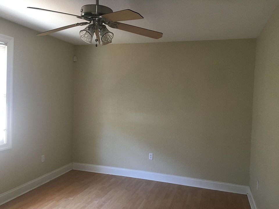 2nd image of 2216 Fazzio Rd