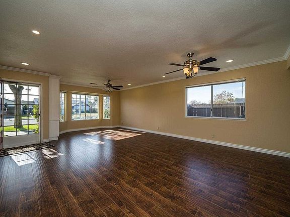 5th image of 840 E Palm Dr