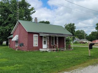 108 W 1st St, Coffeen, IL 62017