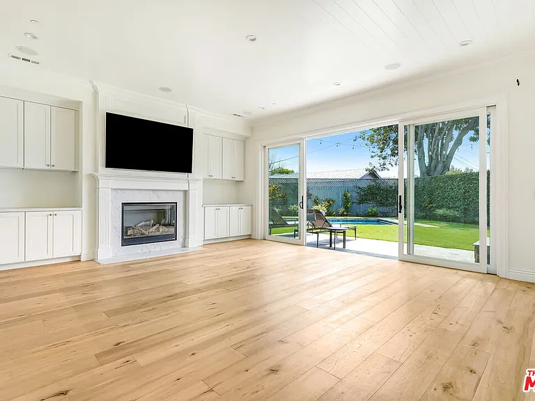 11540 Clover Ave — Photo 5