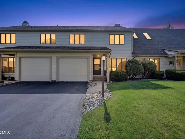 12 Gatewood Rd, Waterville, OH 43566