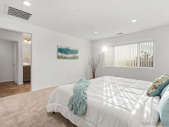 5th image of 264 Camellia Way