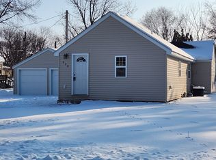 530 Elm Ave E, Hector, MN 55342