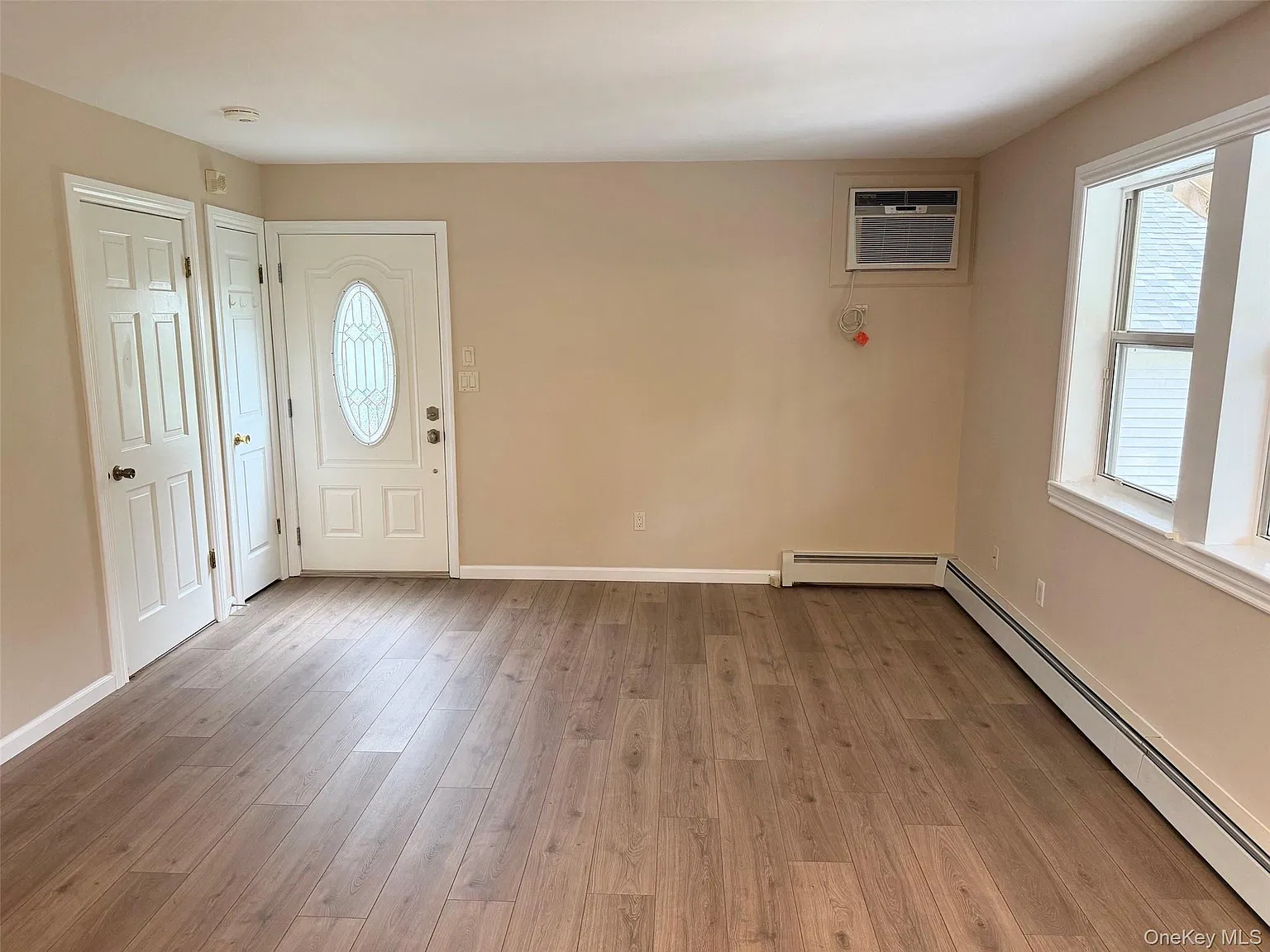 2 bed, 1.0 bath, 1000 sqft, $2,900 — Photo 4