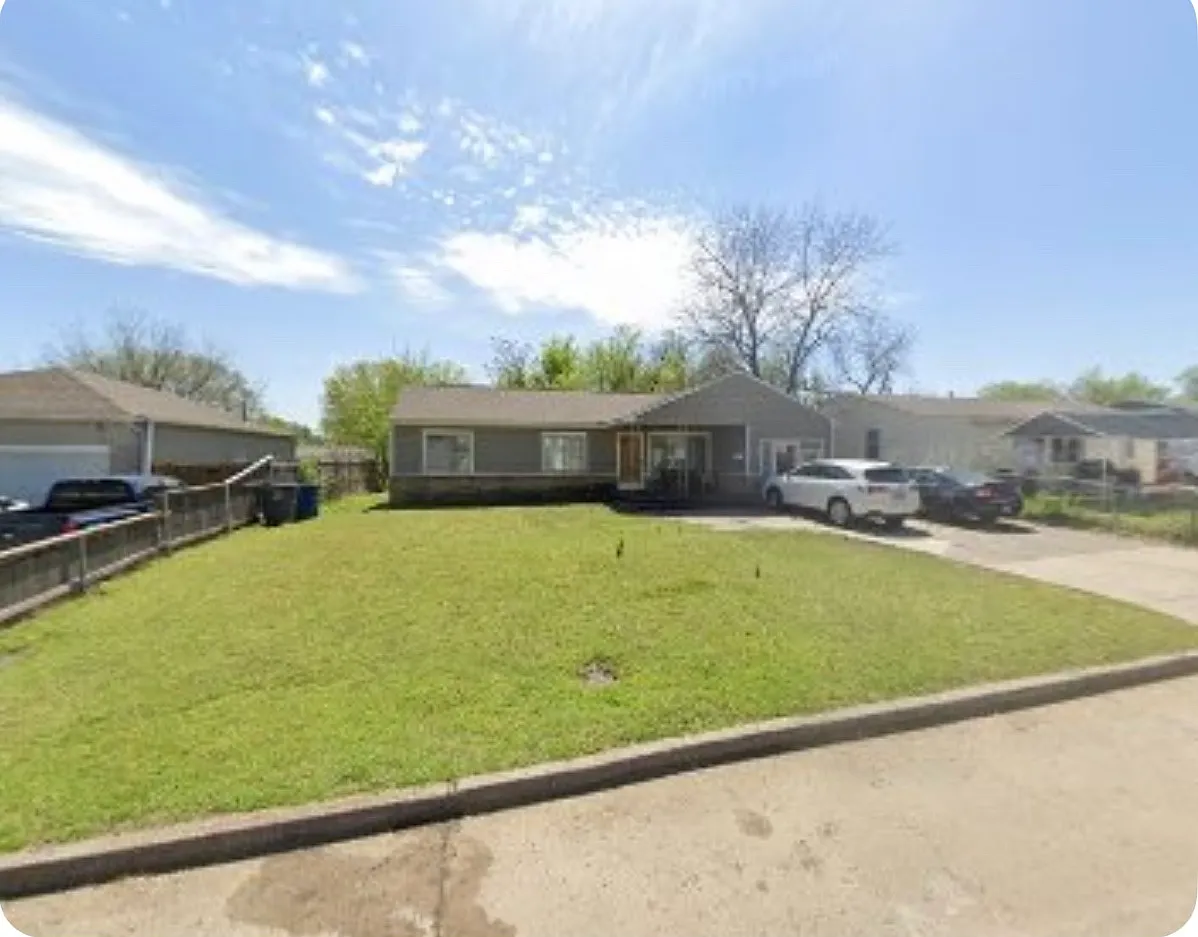 3 bed, 1334 sqft, $1,100 — Photo 1