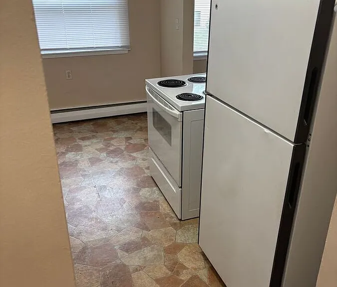 1015 York Ave #1 — Photo 3