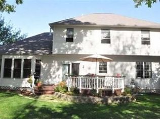 32079 Deerfield Dr, Avon Lake, OH 44012