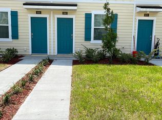 868 Bicentennial Dr, Jacksonville, FL 32221