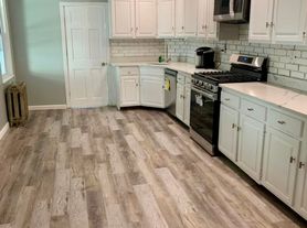 21 Saratoga St, Boston, MA