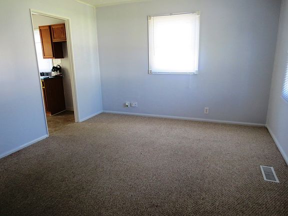 4th image of 2434 N Centennial St