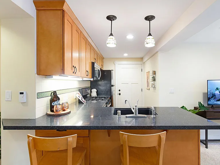 2225 1st Ave N #2 — Photo 7