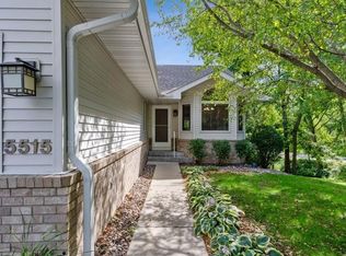 5515 Gideons Ln #1, Excelsior, MN 55331