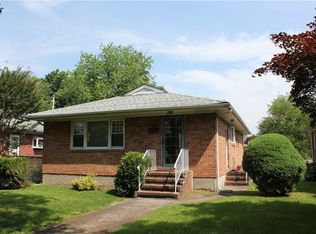 63 Ravenhurst Ave, Staten Island, NY 10310