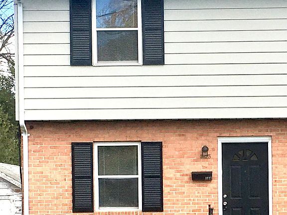 2nd image of 3125 Roundhill Ave NW
